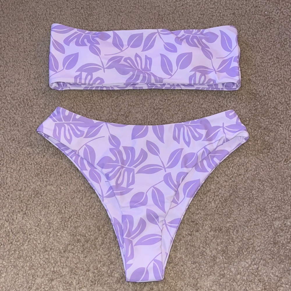 Shein Bikini - Picture 1 of 3